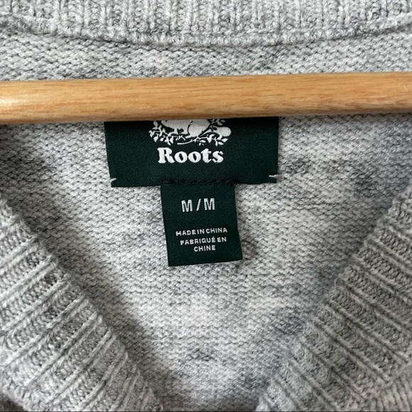 Roots rainbow stripped crew neck sweater size medium - Picture 3 of 7
